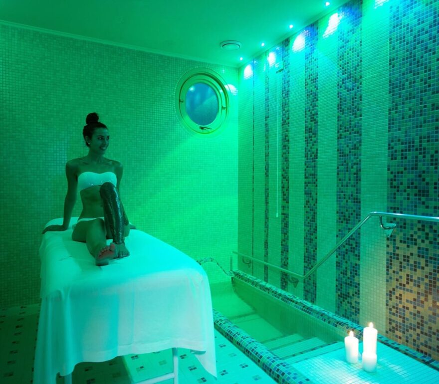 Rilassante area spa colma di benessere.