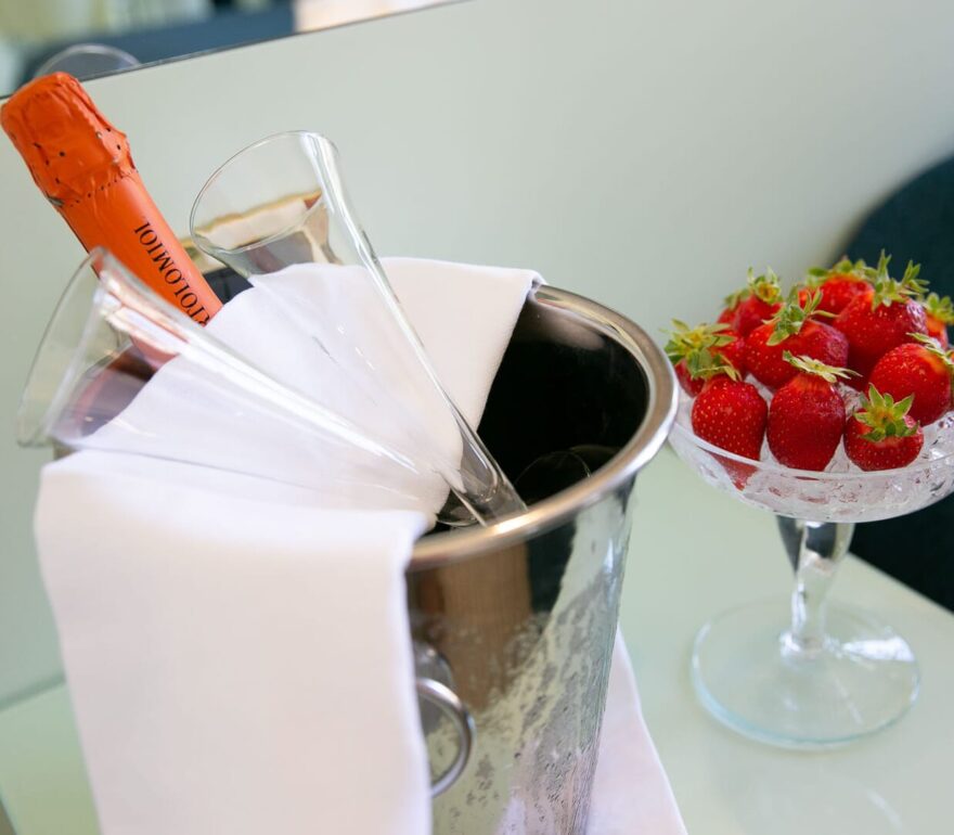 Champagne e fragole: benvenuti al Savoia